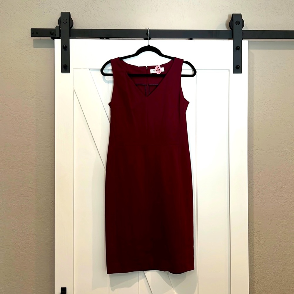 Maroon sleeveless MM LAFLEUR dress